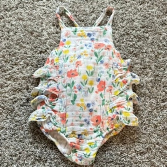 Angel Dear Floral Ruffle Romper 12-18 Months Organic Cotton Muslin Adorable Baby - Picture 7 of 7